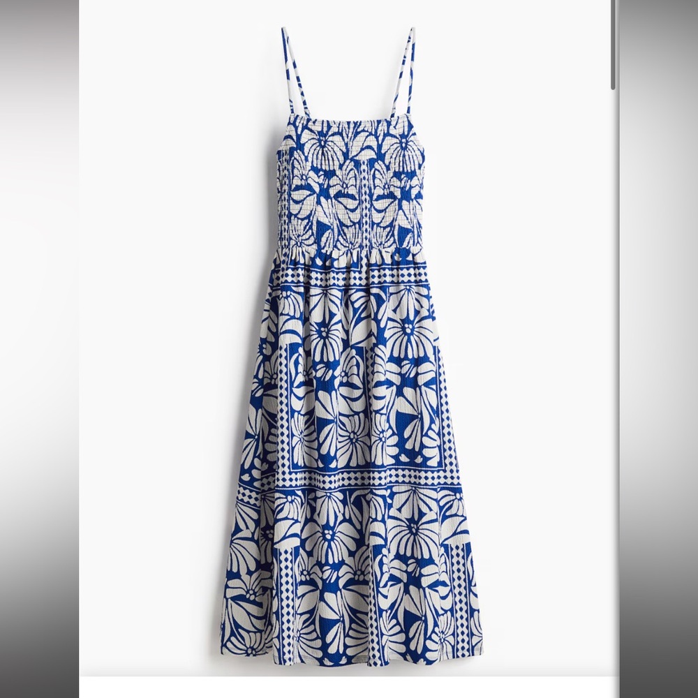 H&M Blue and White Patterned Smocked Dress